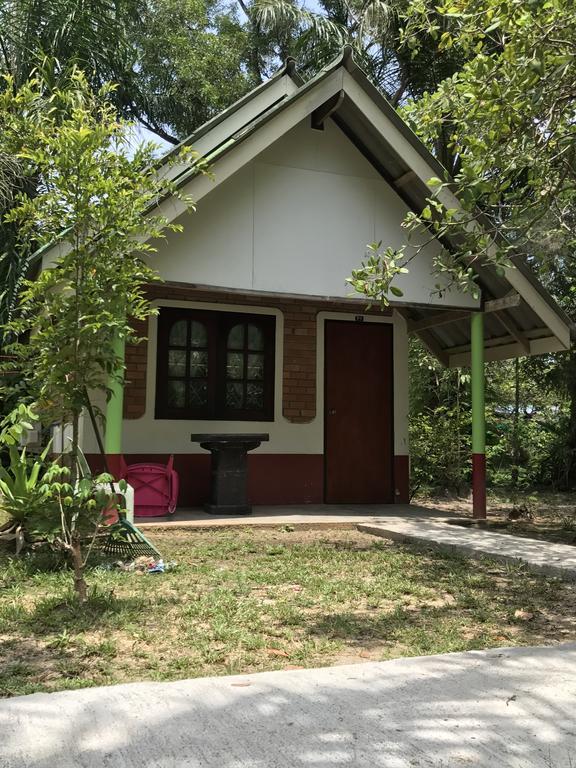 Cashew Nut Bungalows Hotel Ao Nang Exterior foto