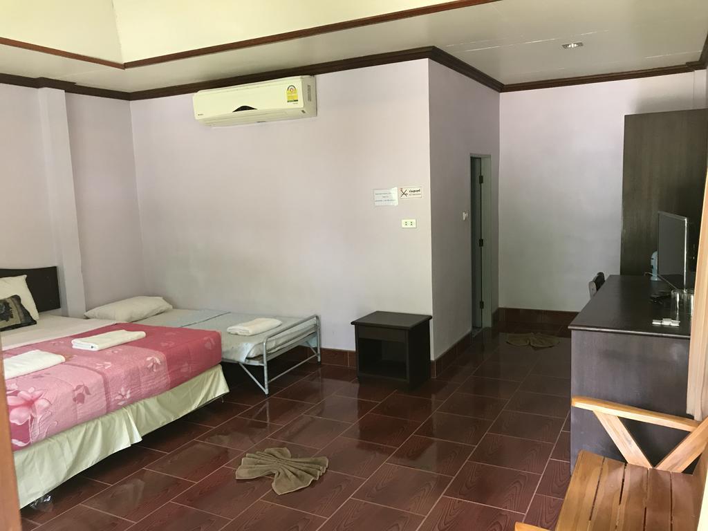 Cashew Nut Bungalows Hotel Ao Nang Exterior foto