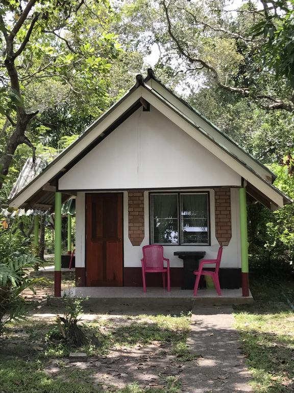 Cashew Nut Bungalows Hotel Ao Nang Exterior foto