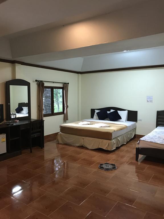 Cashew Nut Bungalows Hotel Ao Nang Exterior foto